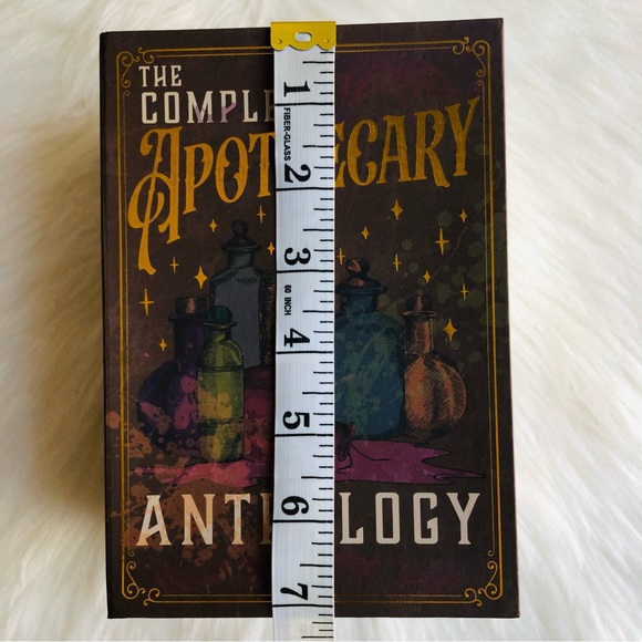 Halloween Decor Books 3 pk - Picture 12 of 16